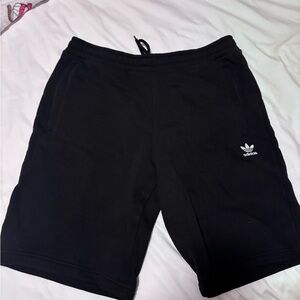 Adidas TREFOIL ESSENTIALS SHORTS Men’s Size L Like New Black